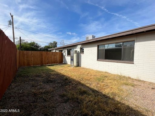 Listing photo thumbnail
