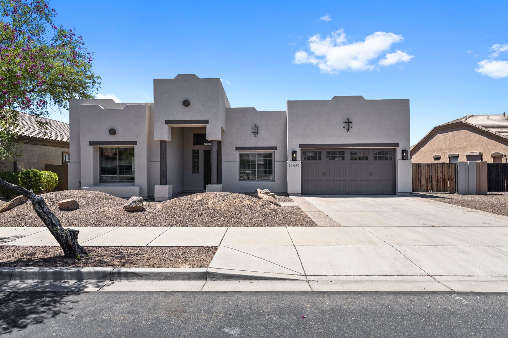 Queen Creek House: 21439 E Maya Rd