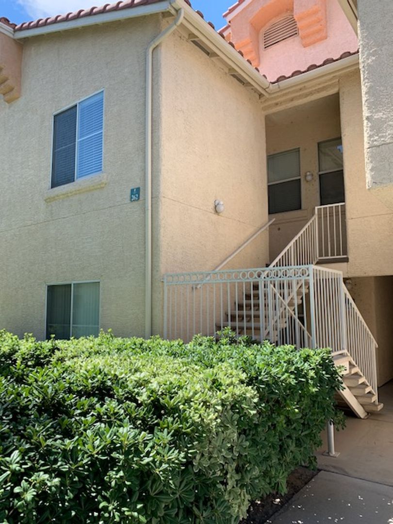 Las Vegas House: 5000 Red Rock St Unit 262