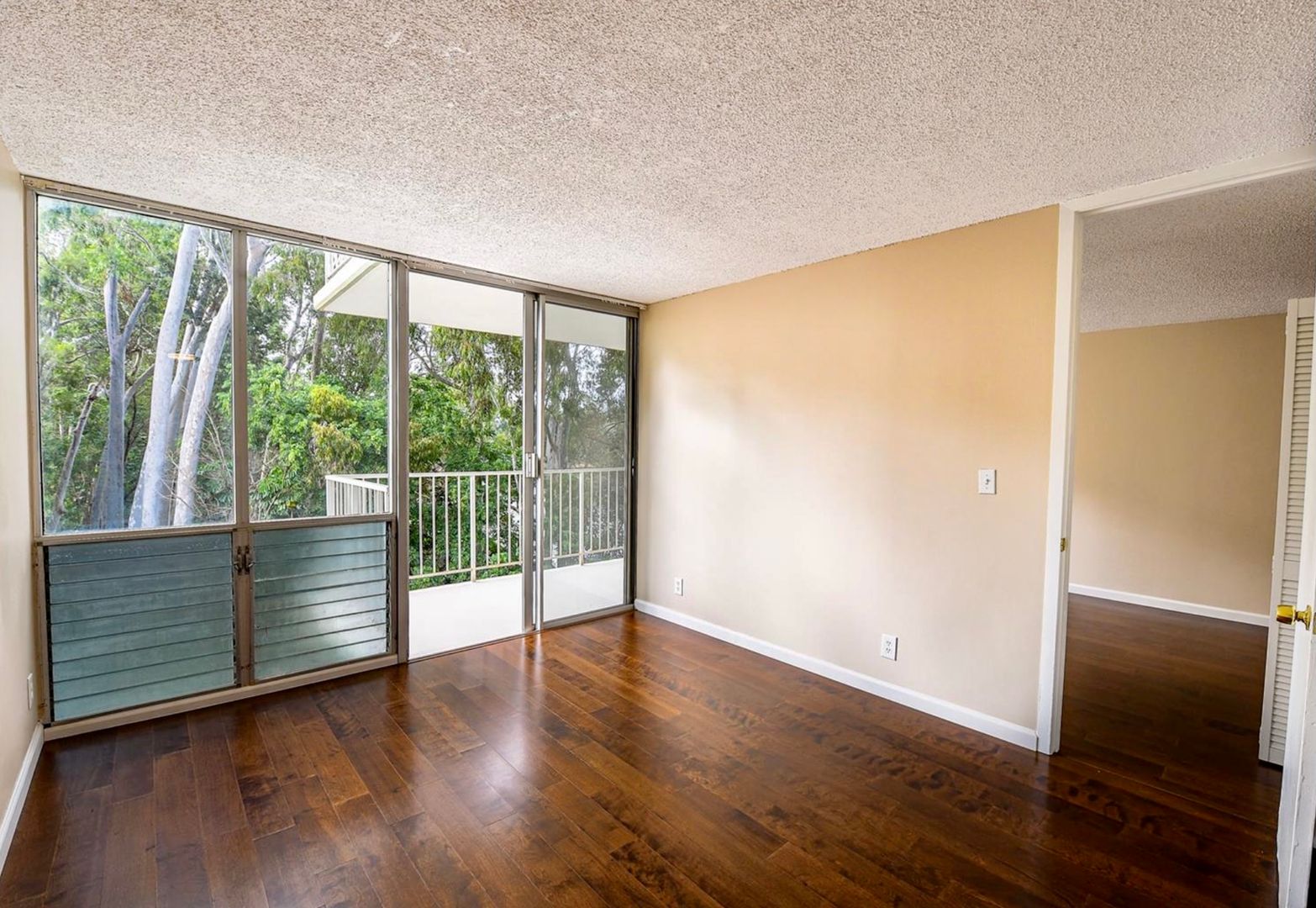 Wahiawa Condo: 1600 Wilikina Dr #B401
