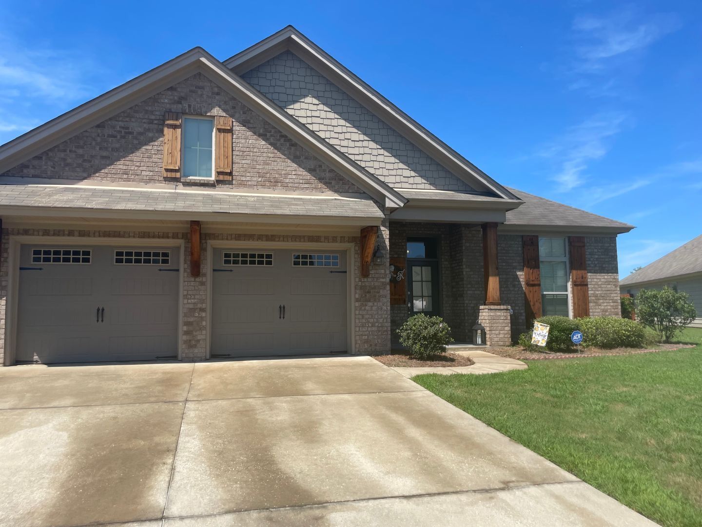 Montgomery House: 9408 Tillman Court