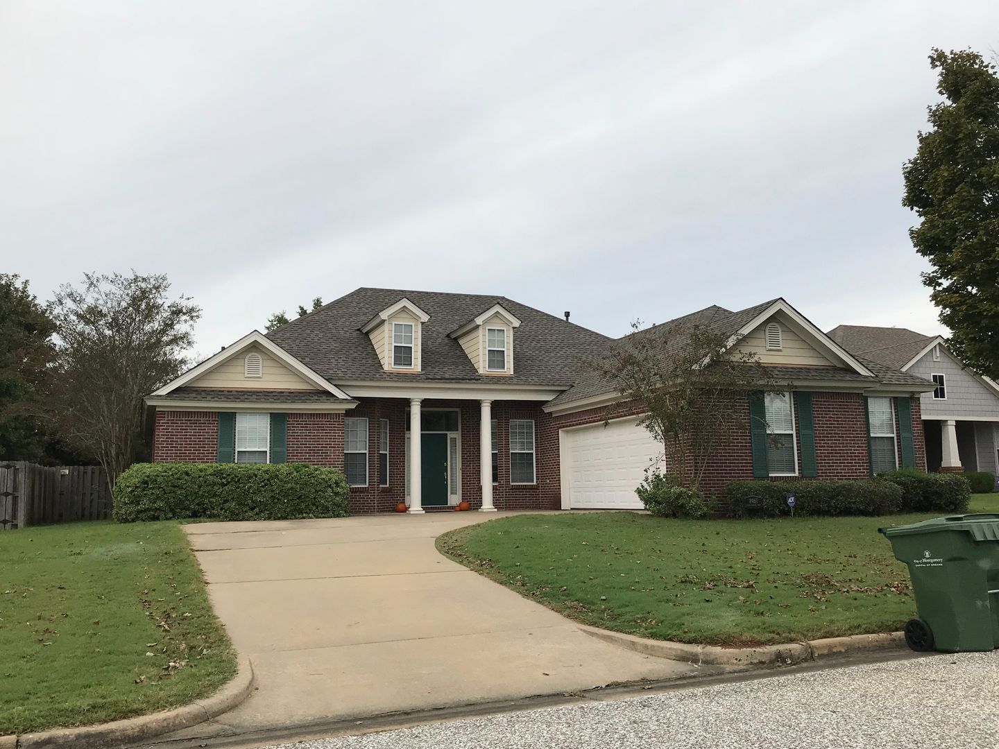 Montgomery House: 8951 Alderwood Way