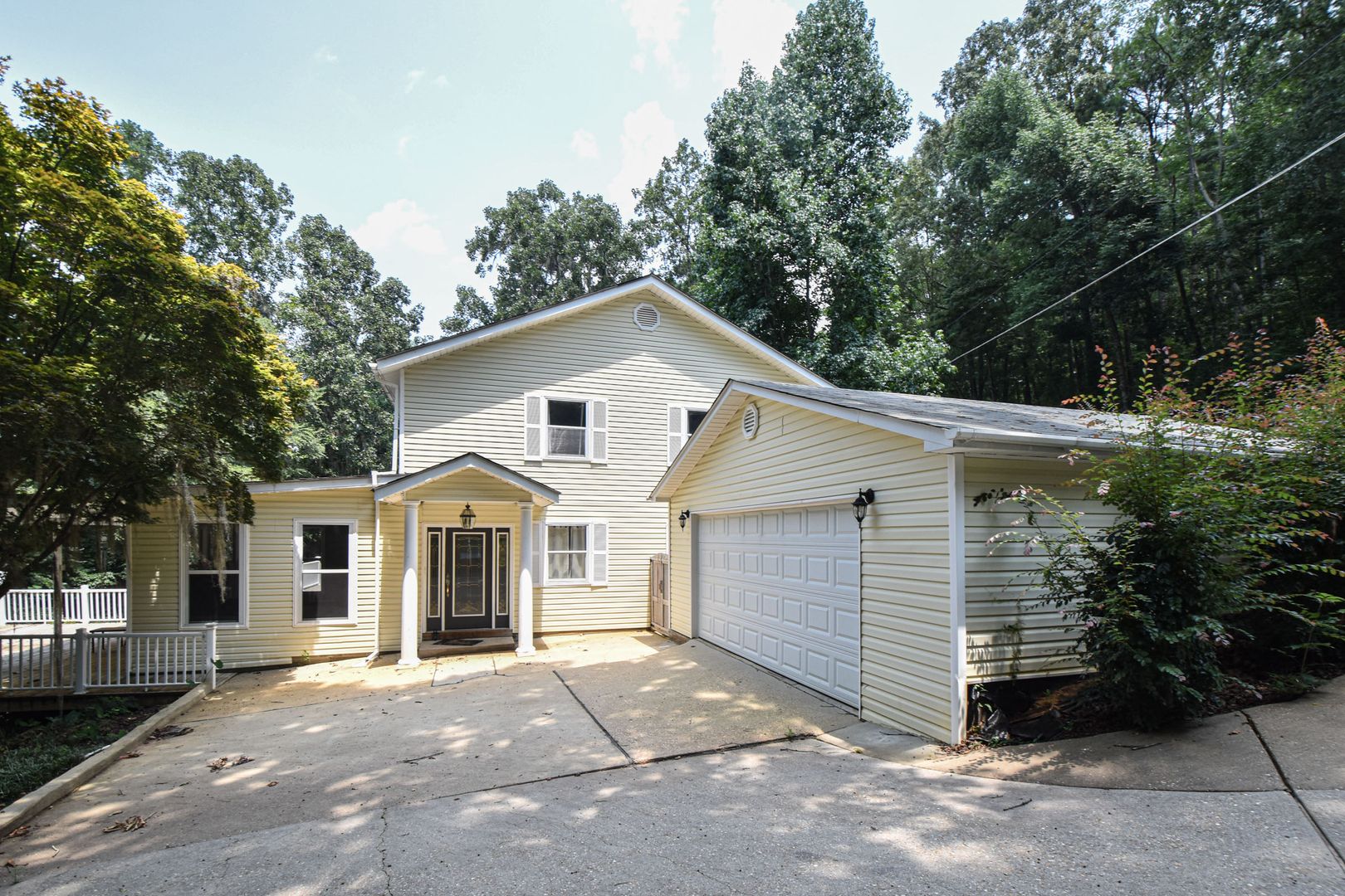 Titus House: 555 Shady Acres Drive