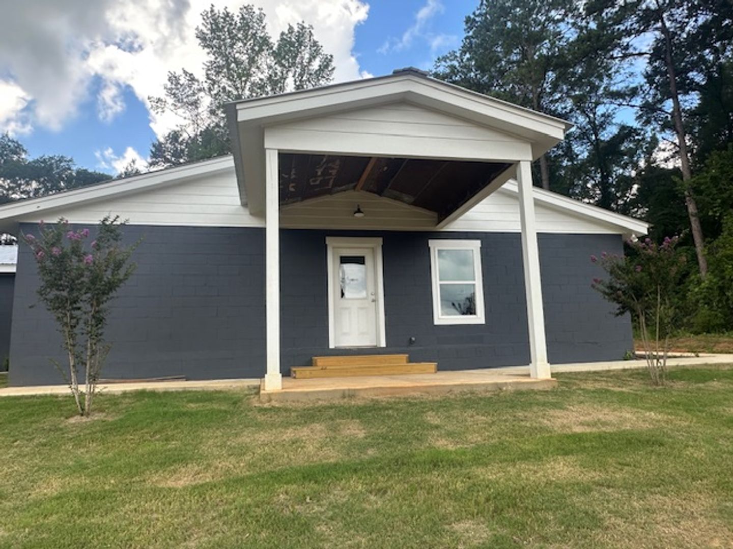 Prattville Apartment: 2111 Highway 82 W