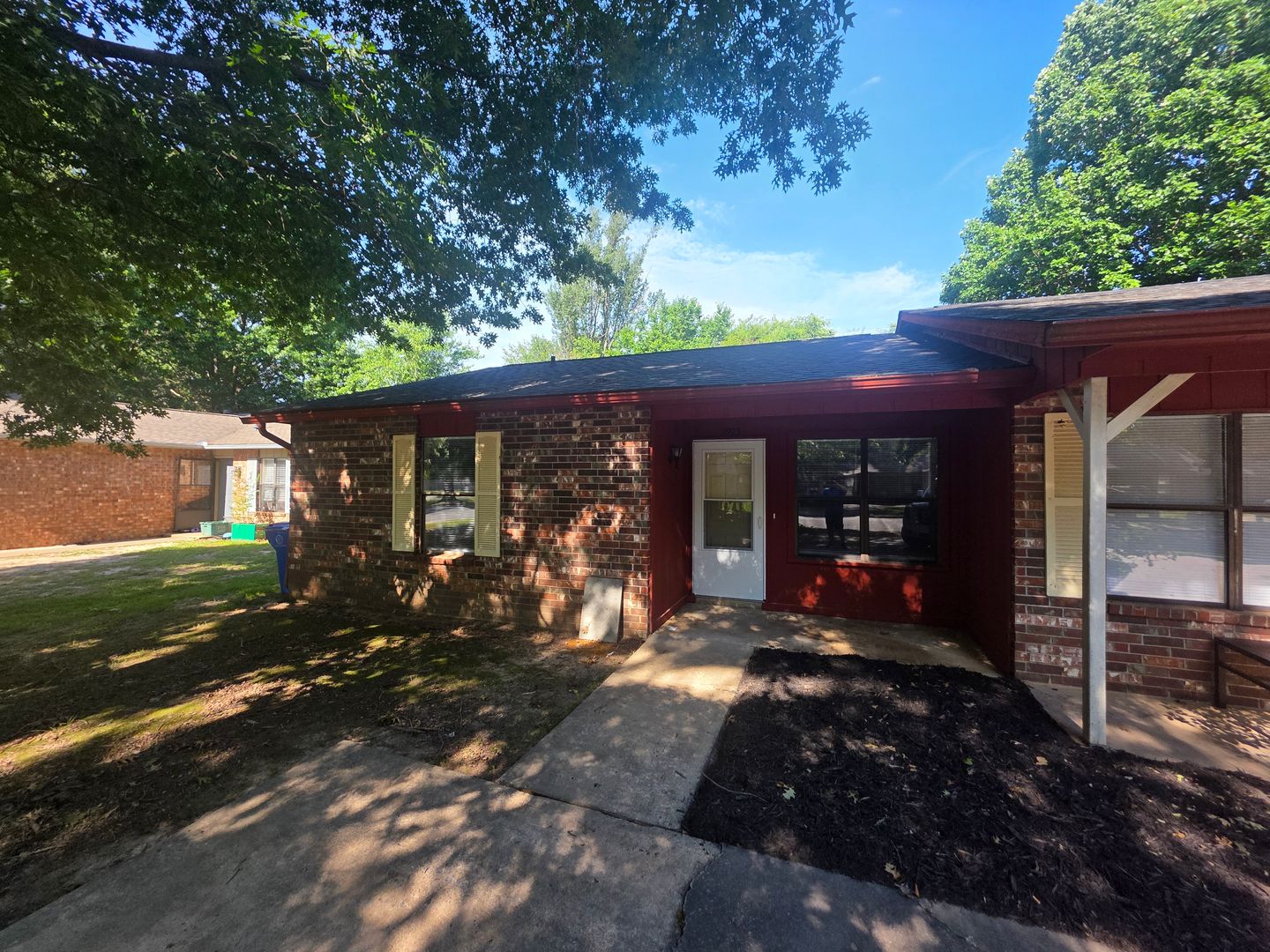 Fayetteville Apartment: 2923, 2925 & 2927 Sunny Lane