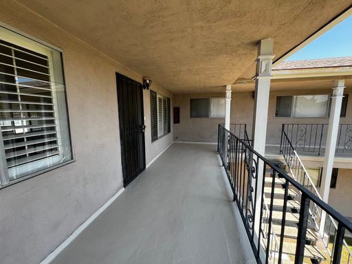 2 Bedroom 1 Bath Apartment for Rent in Whittier with Open Floor Plan – photo 1