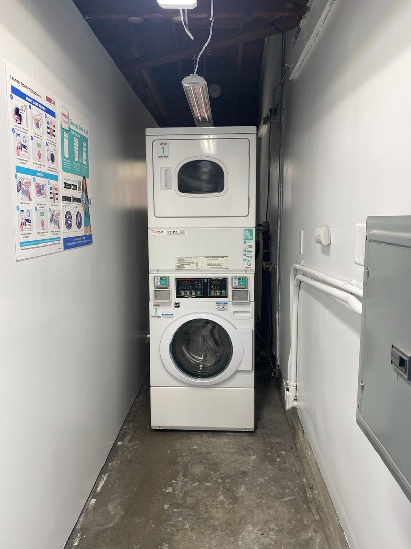 1760 Park Ave 3, Long Beach, CA 90815