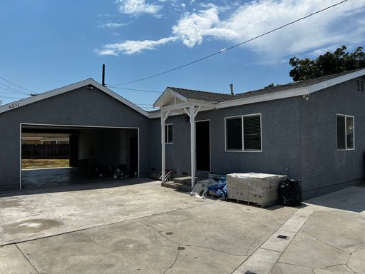 Remodeled 3 Bedroom 2 Bath House with 4 Car Garage for Rent in Whittier – photo 1