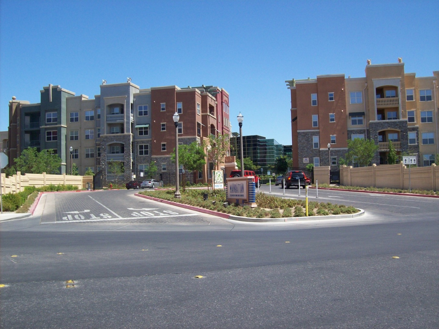 Las Vegas House: 50 E Serene #415