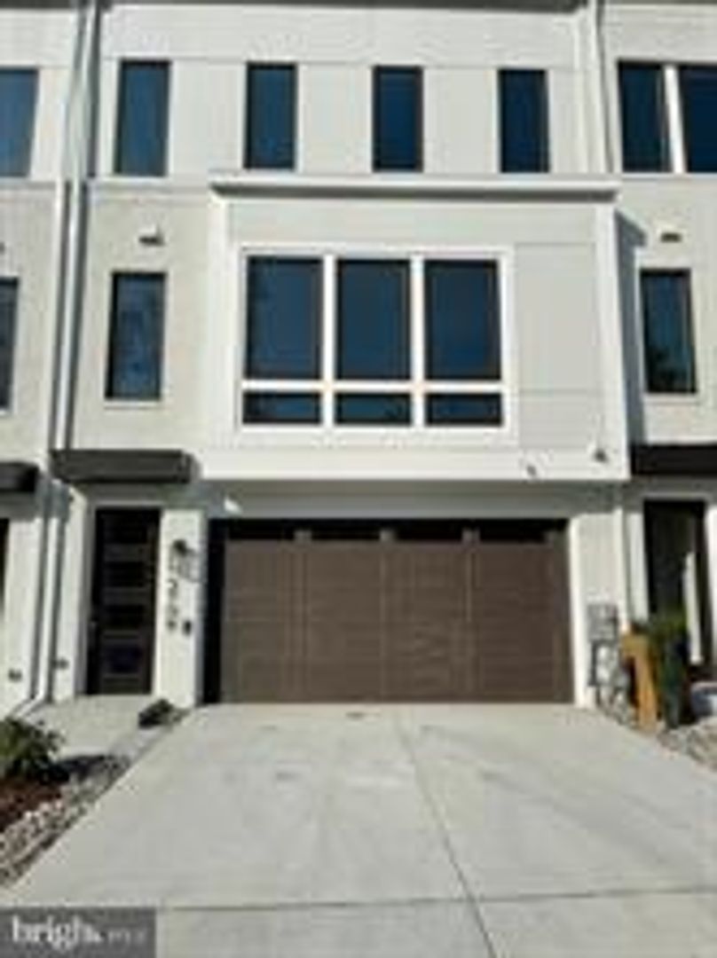 Chevy Chase House: 3709 Glenmoor Reserve Ln.