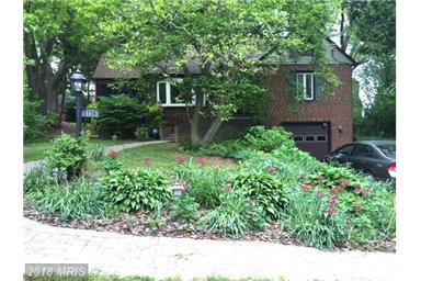 SILVER SPRING House: 9803 FOREST GROVE DR