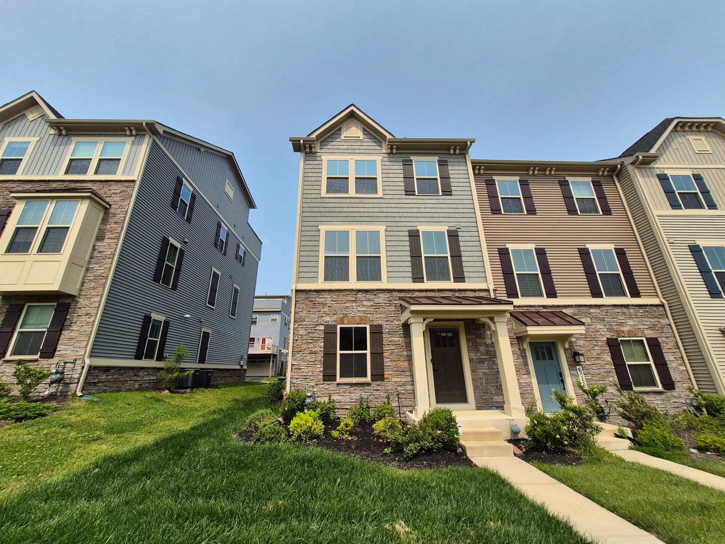 New Market Townhome: 6054 Fallfish Ct.