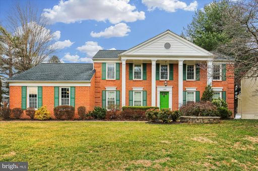 GORGEOUS SINGLE FAMILY ON JONES LANE – photo 1