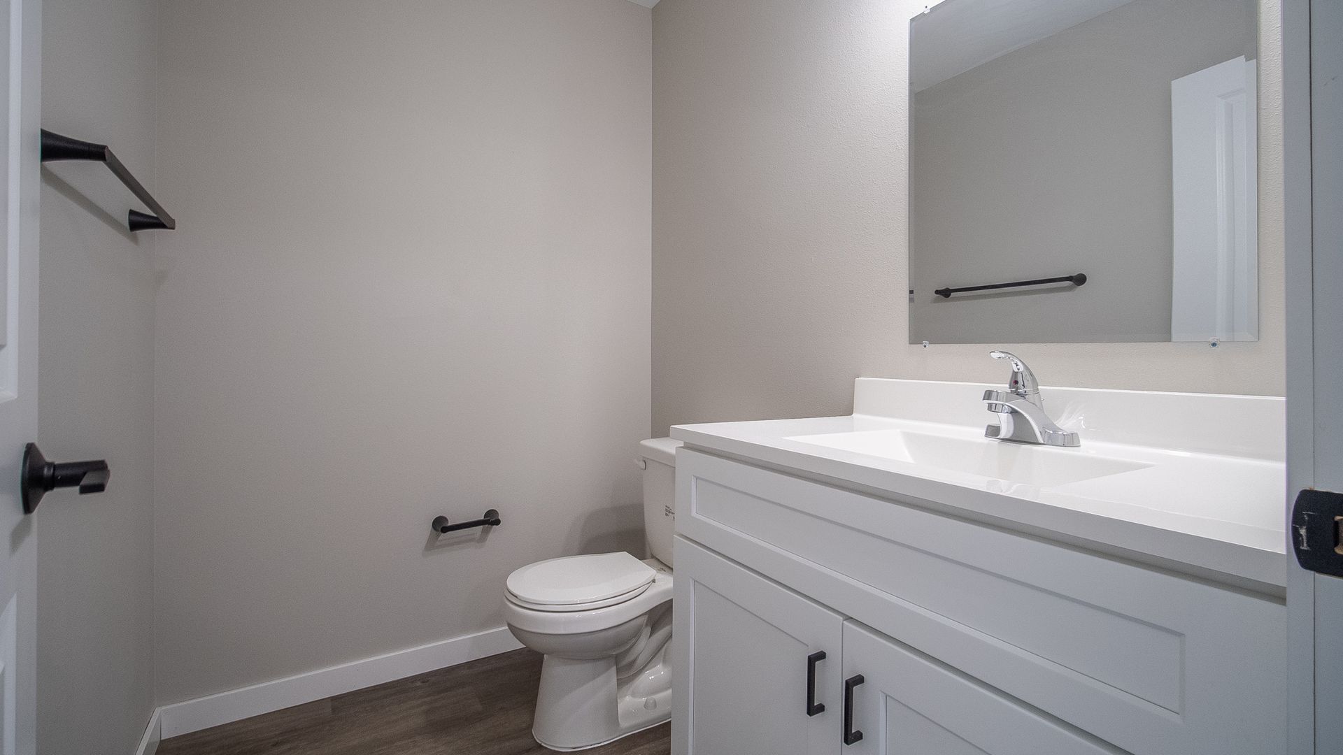 Raegan Estates 3 of 8