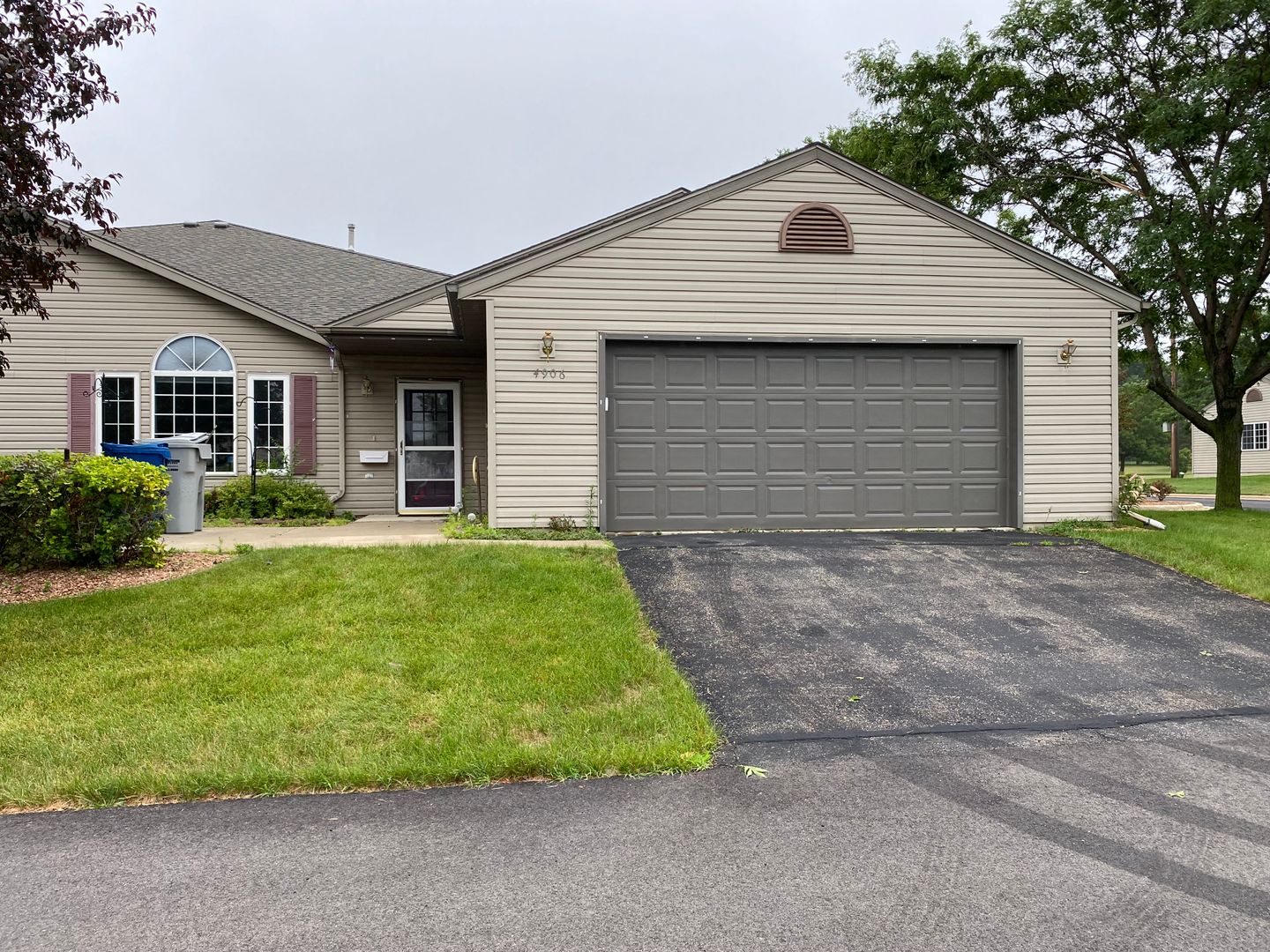 Rochester House: 4906 32nd Ave NW
