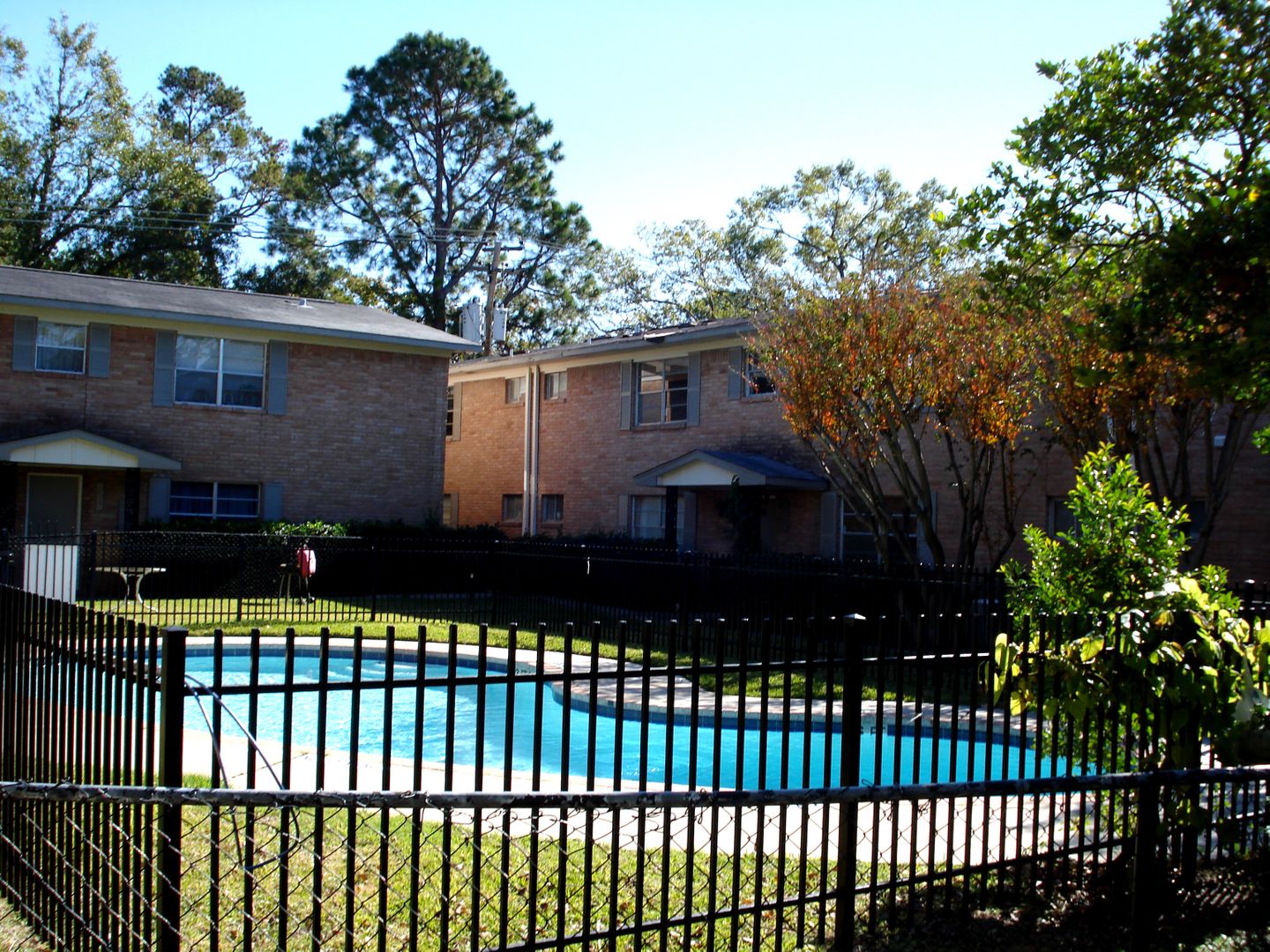 Houston Condo: 1230 Shadowdale Dr