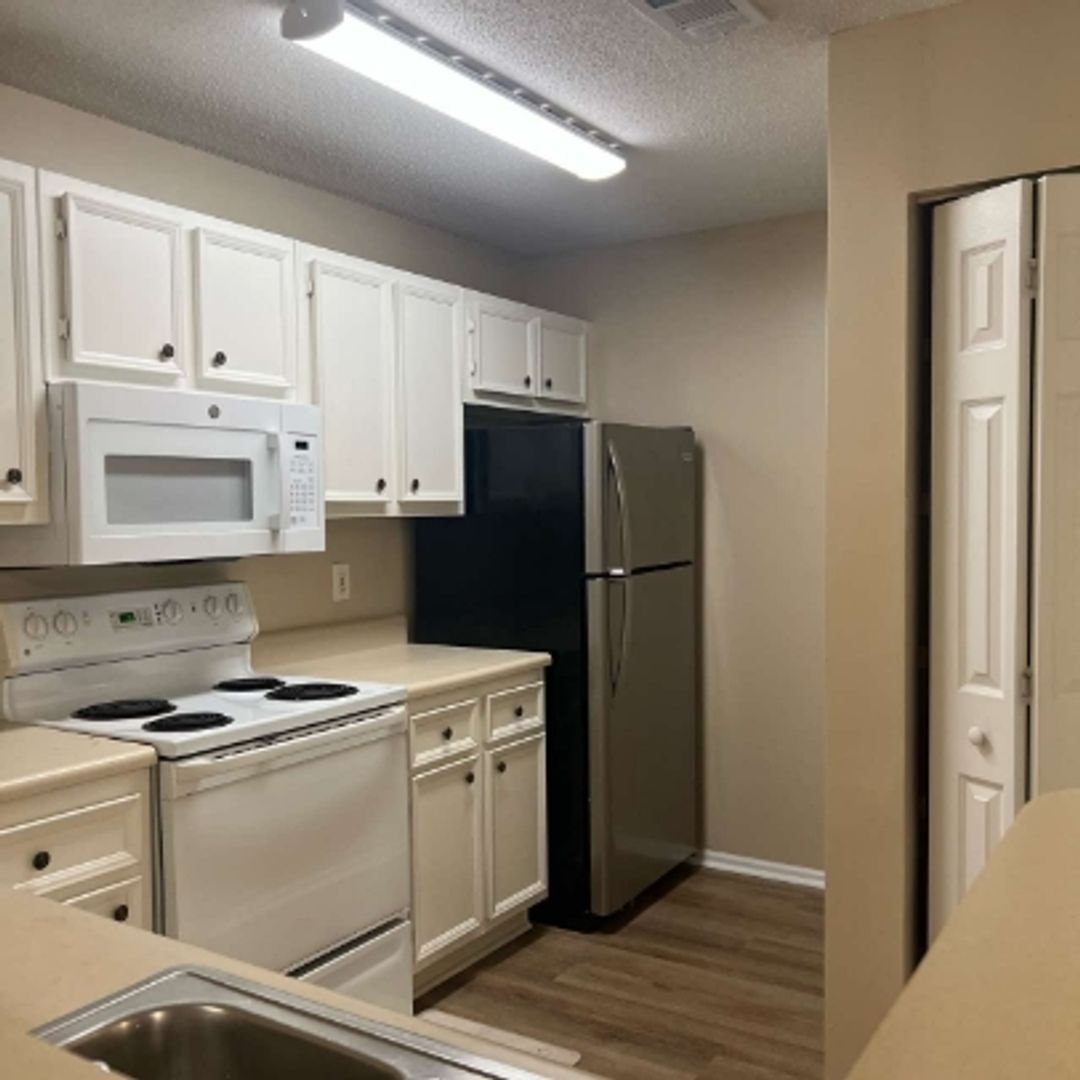 Bluffton House: 50 Pebble Beach Cove Unit F-211 - 1