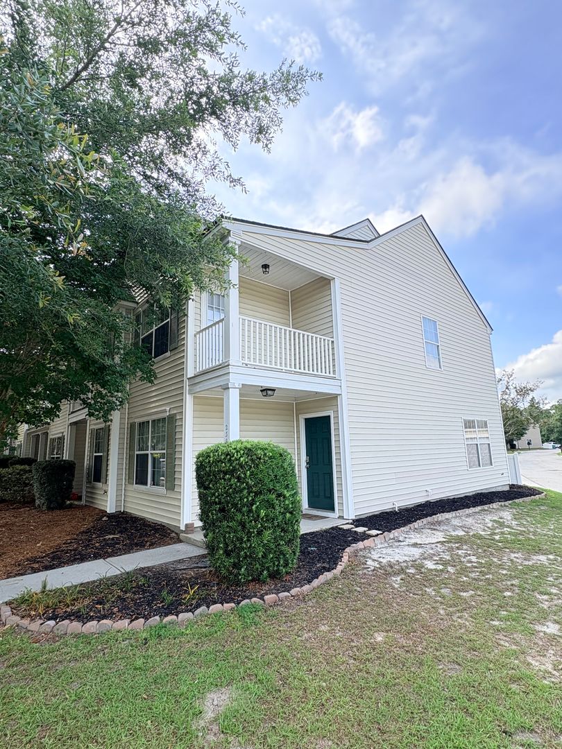 Bluffton House: 239 Station Mill Blvd