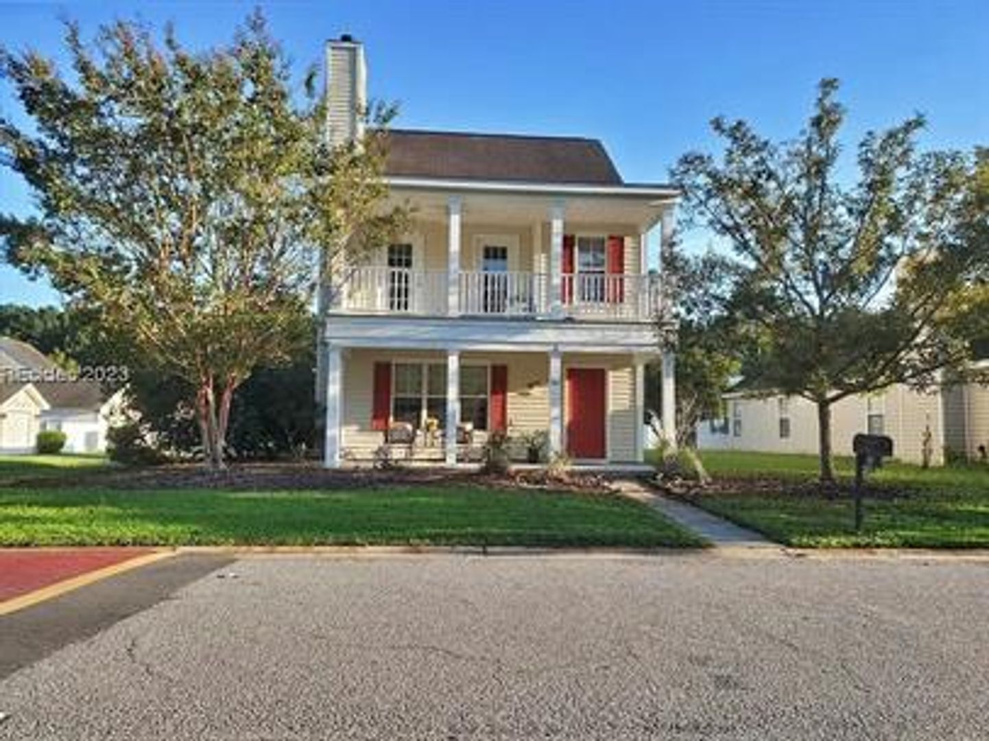 Bluffton House: 187 University Park Way
