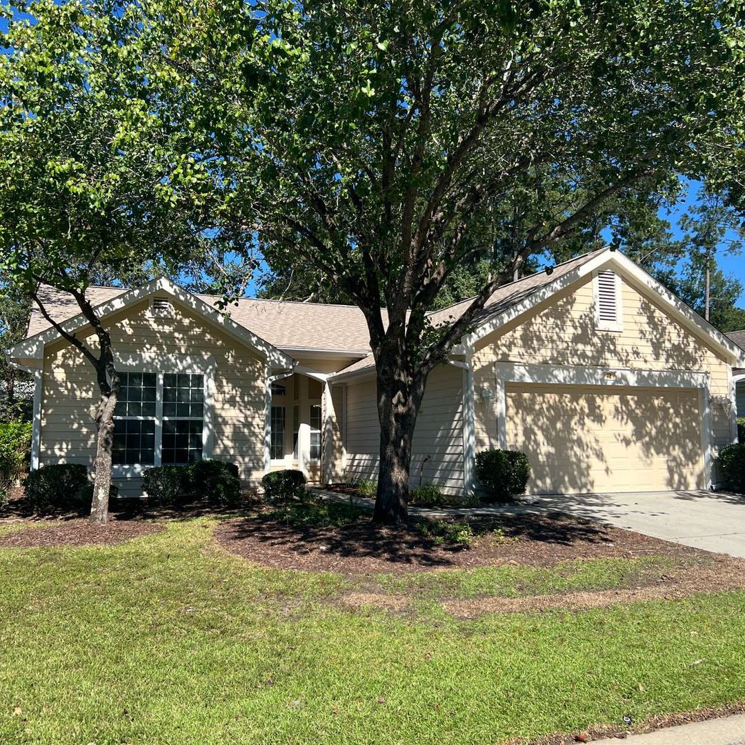 XXXXX House: 42 Coburn Dr E