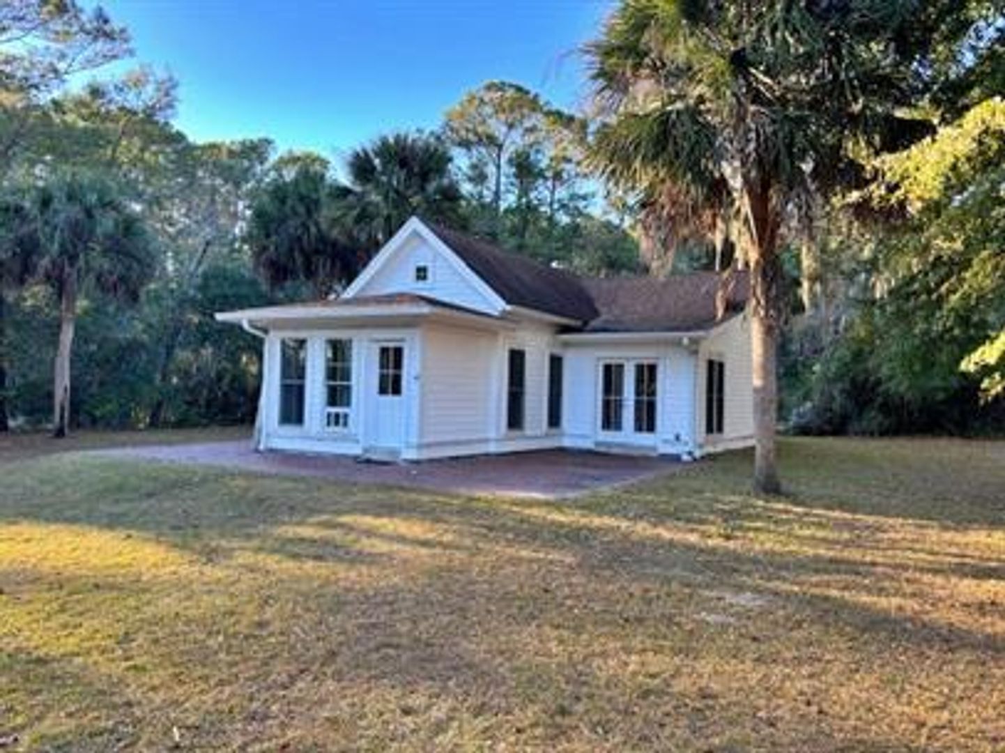 Bluffton House: 44 Vinel Ln