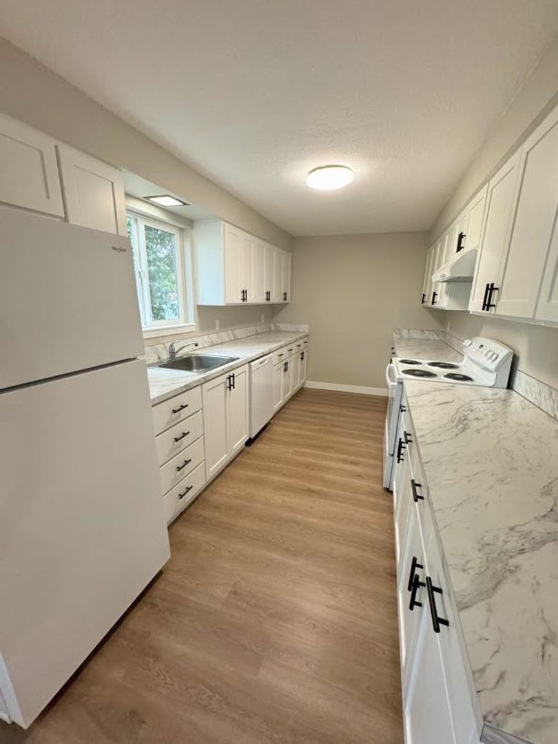 Milwaukie Townhome: 3287 SE Maple St.