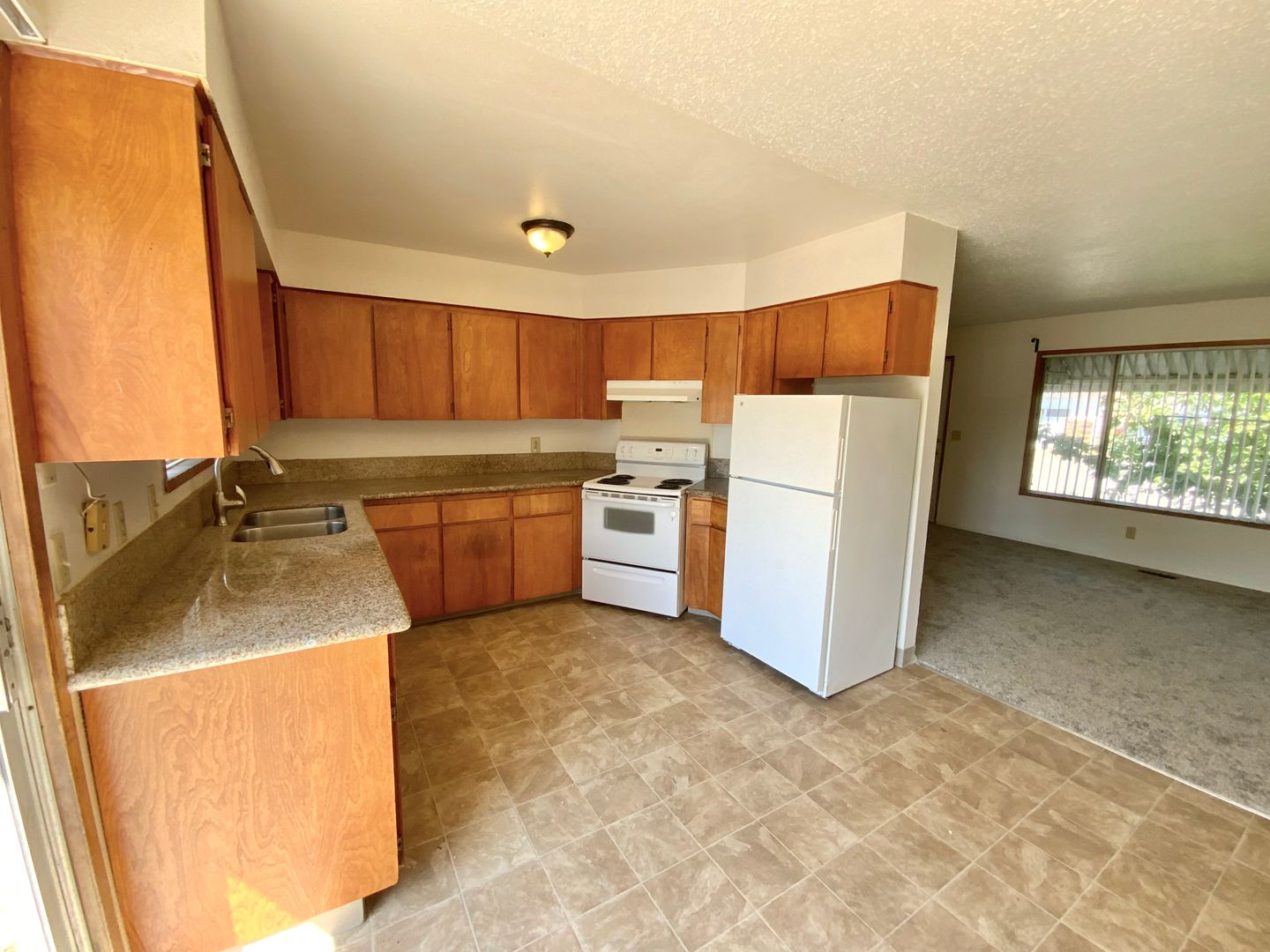 Hillsboro Apartment: 1412 - 1440 SE Oak Street