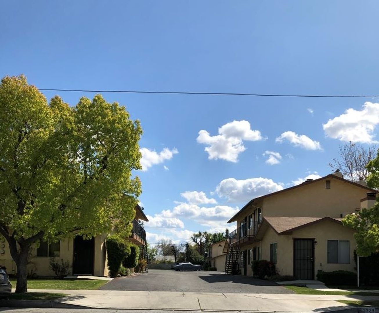 Bakersfield Apartment: 2323 Chester Ln.  #05