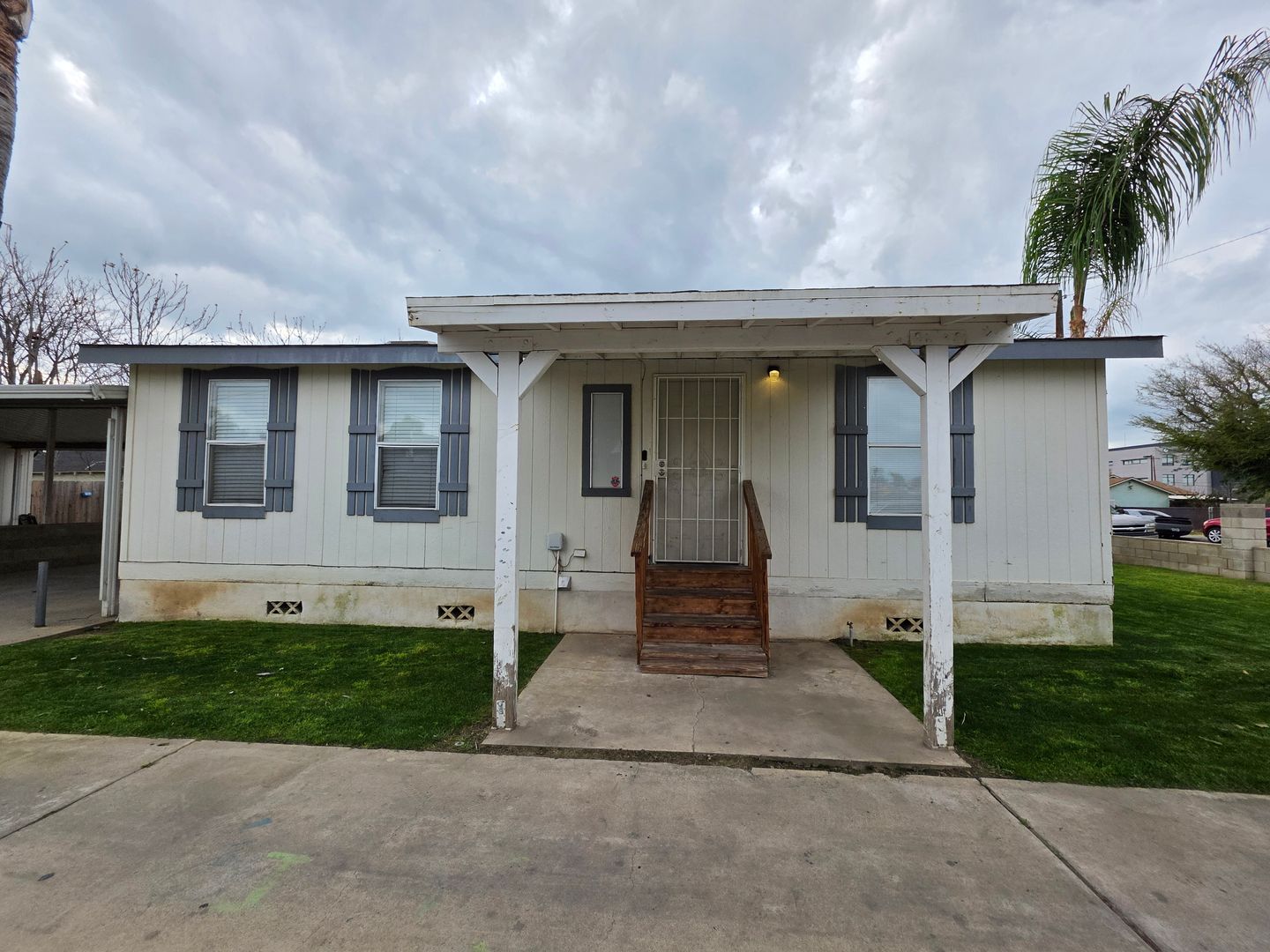 Bakersfield Apartment: 505 33rd St.  #A