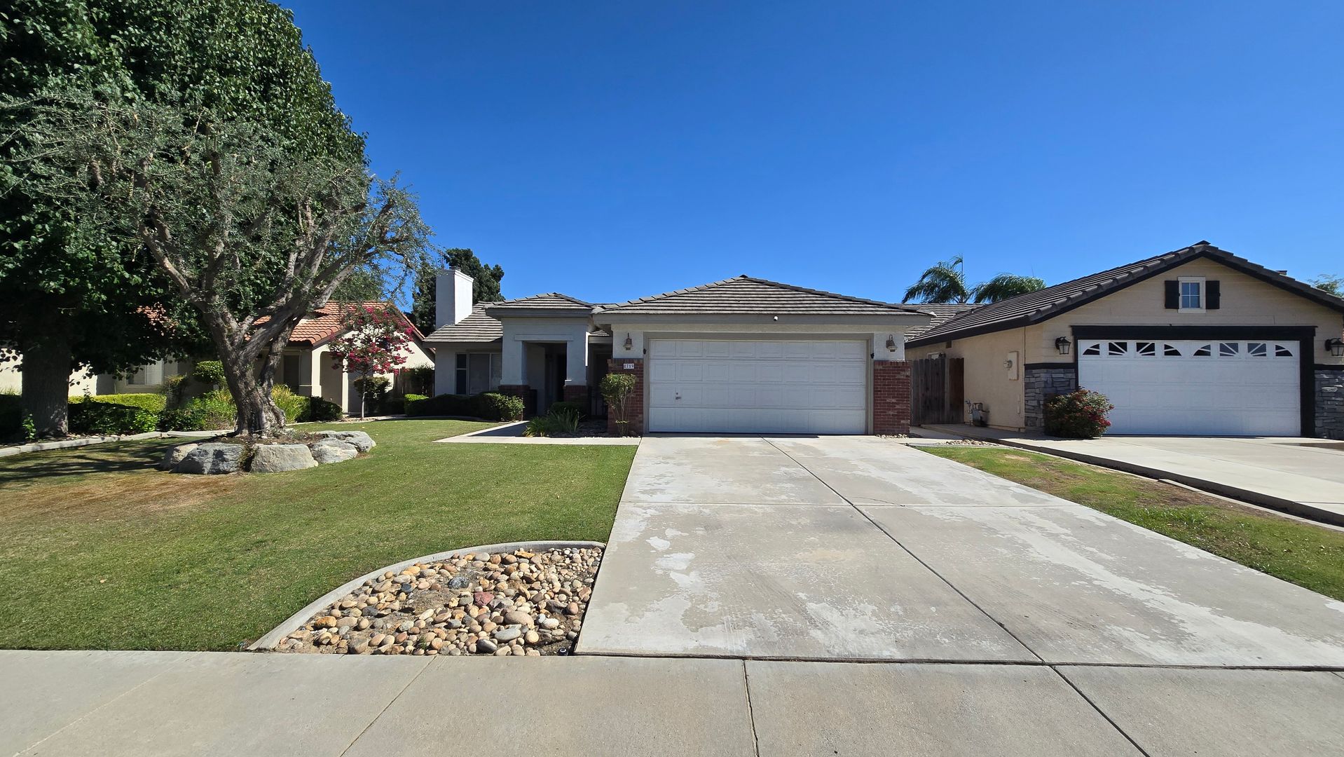 Bakersfield House: 8719 Starfish Drive