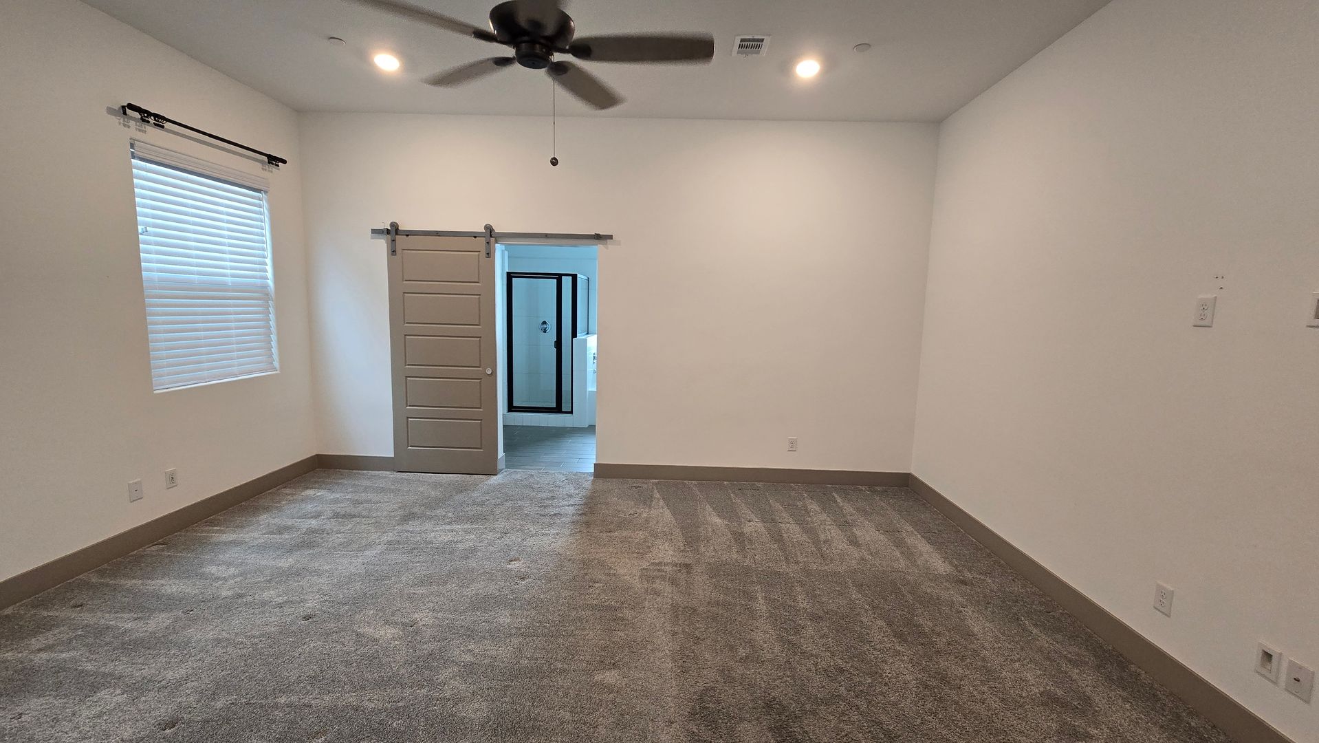 Shafter House: 9405 Parkwood Manor Dr