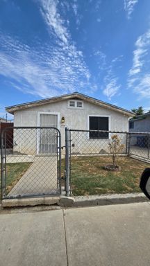 216 1/2 E. Warren Ave. - House