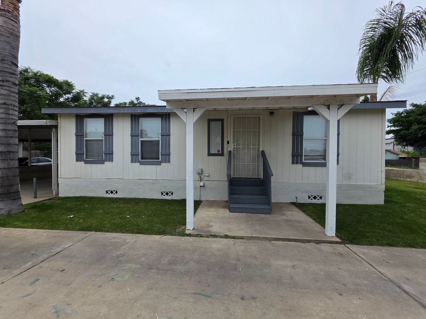 Bakersfield Apartment: 505 33rd St.  #A