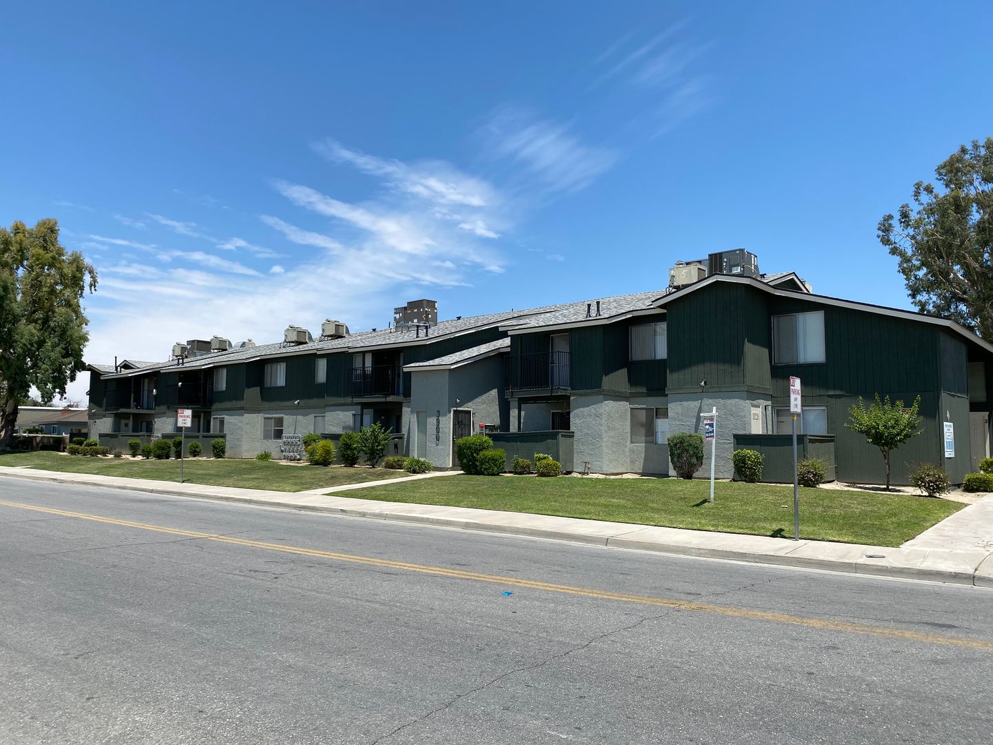 Bakersfield Apartment: 3900 El Potrero Lane #2