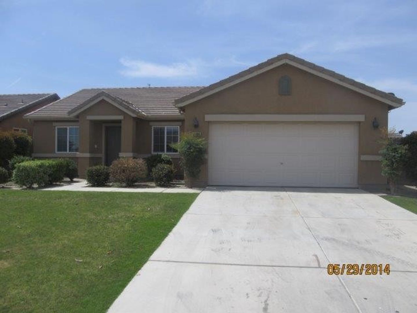 Bakersfield House: 11805 Holabird Ave