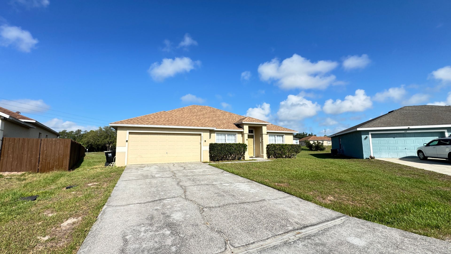 Poinciana House: 321 Drum Ln