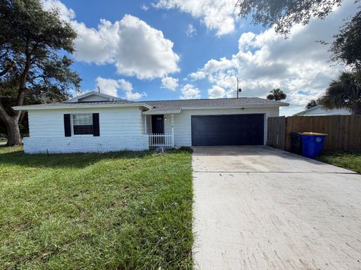 Charming 3-Bedroom CORNER LOT Home with Modern Comforts in Rockledge – photo 1
