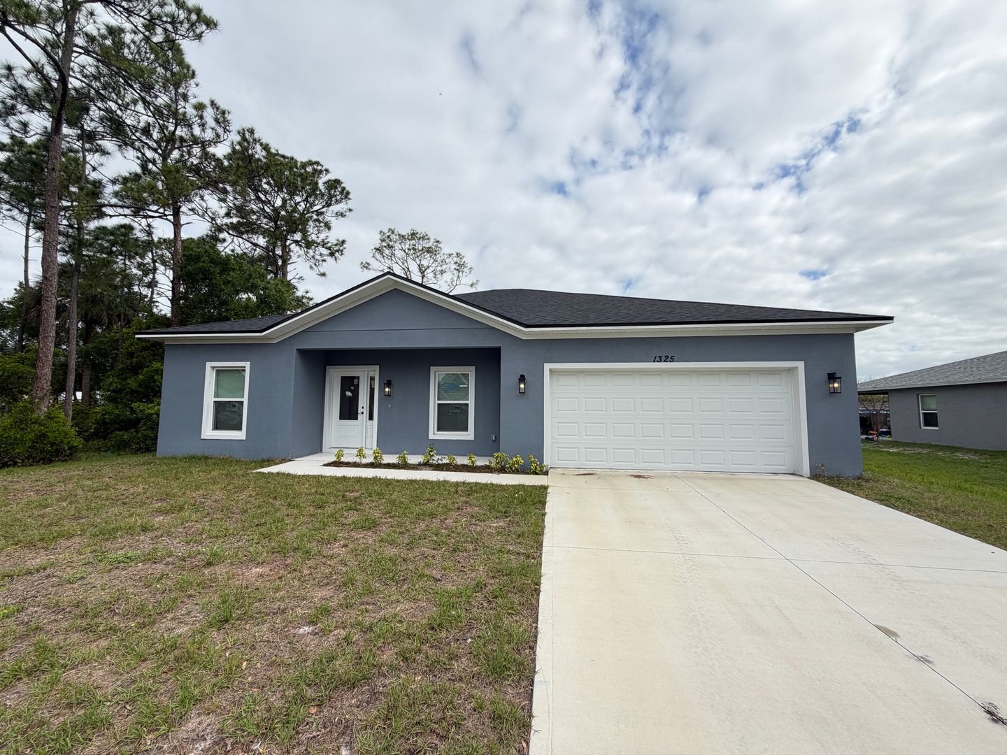 Palm Bay House: 1325 Pavillion St NW