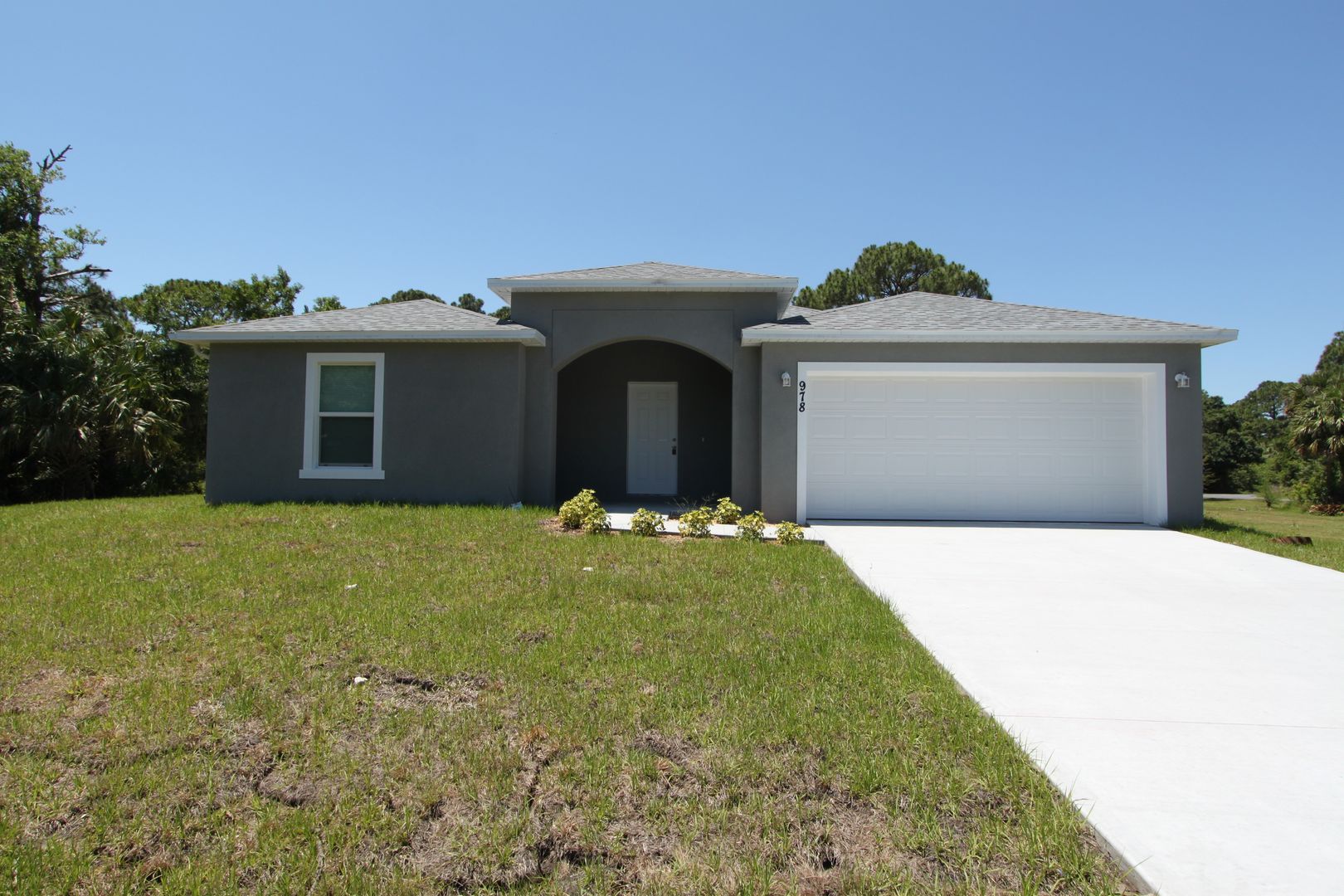 Palm Bay House: 978 Gulfport Rd SE