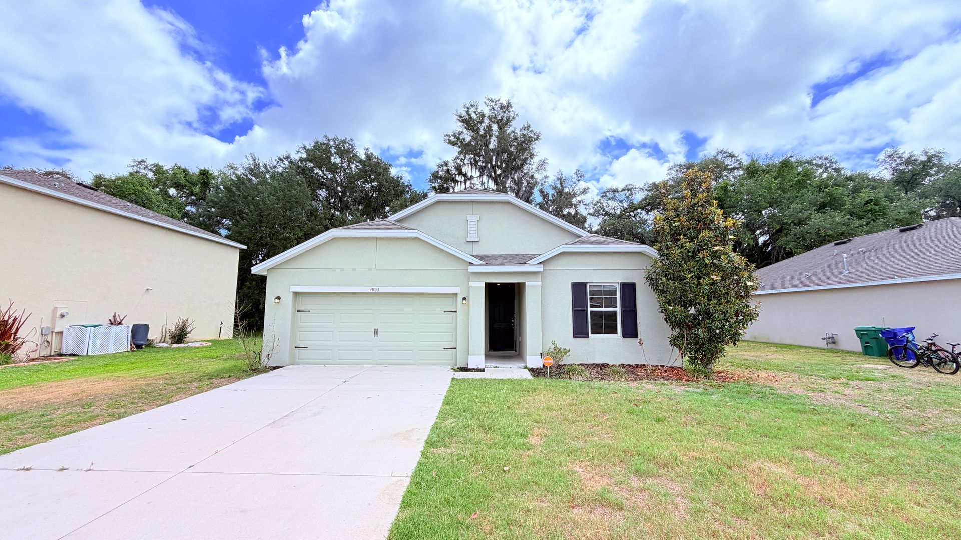 Wildwood House: 9803 Pepper Tree Place