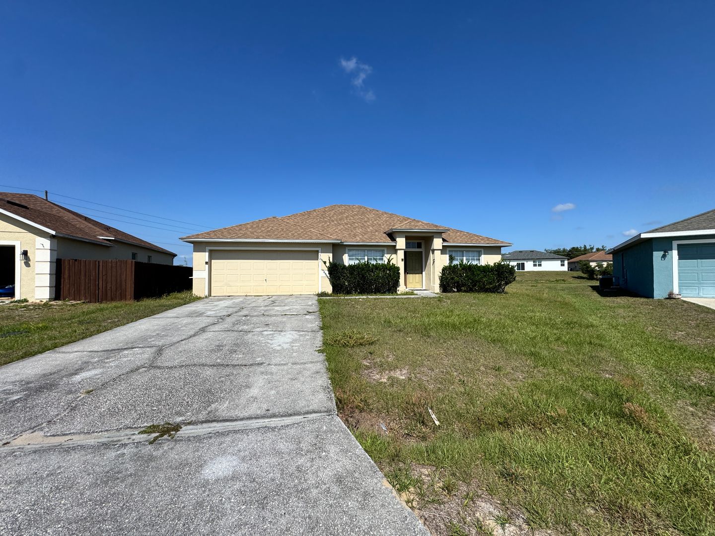 Poinciana House: 321 Drum Ln