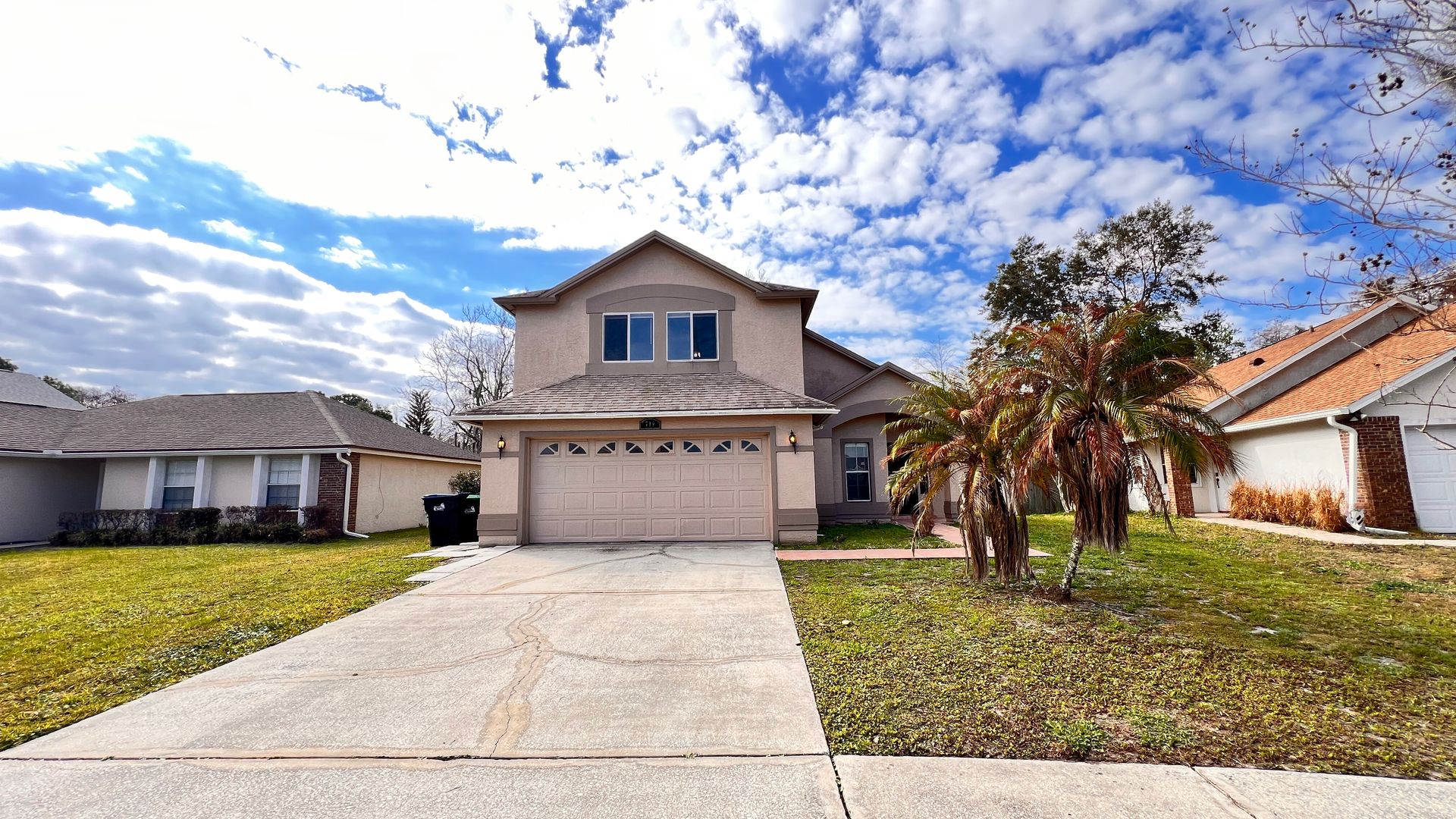Orlando House: 719 Meadowside Ct.