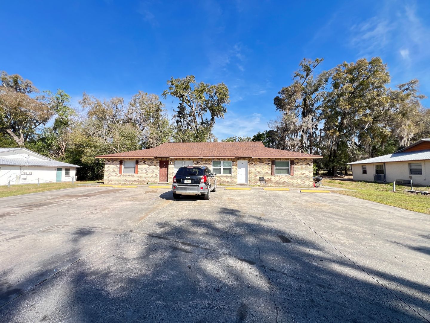 Ocala House: 2055 NW 43rd St Unit 3