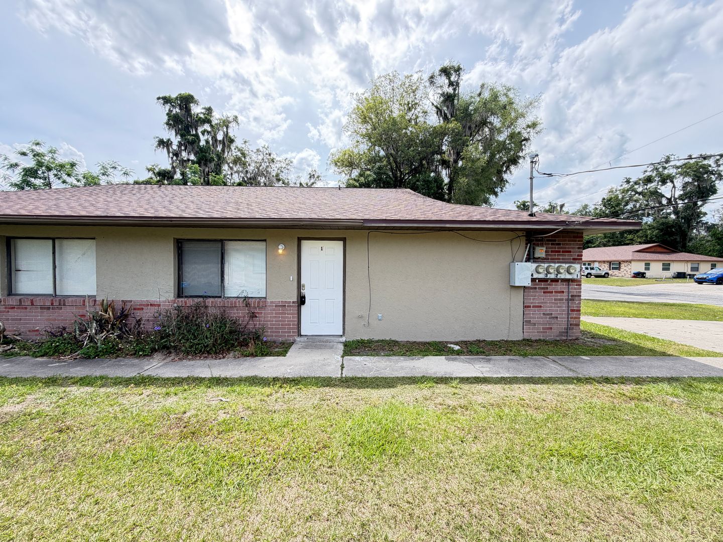 Ocala House: 2020 NW 43rd St Unit 1