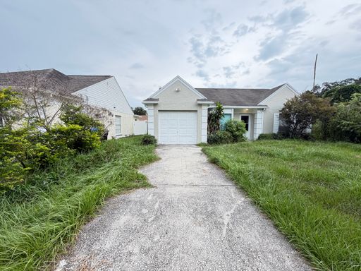 Beautiful 3 Bedroom, 2 Bathroom Easy commute to downtown Tampa – photo 1