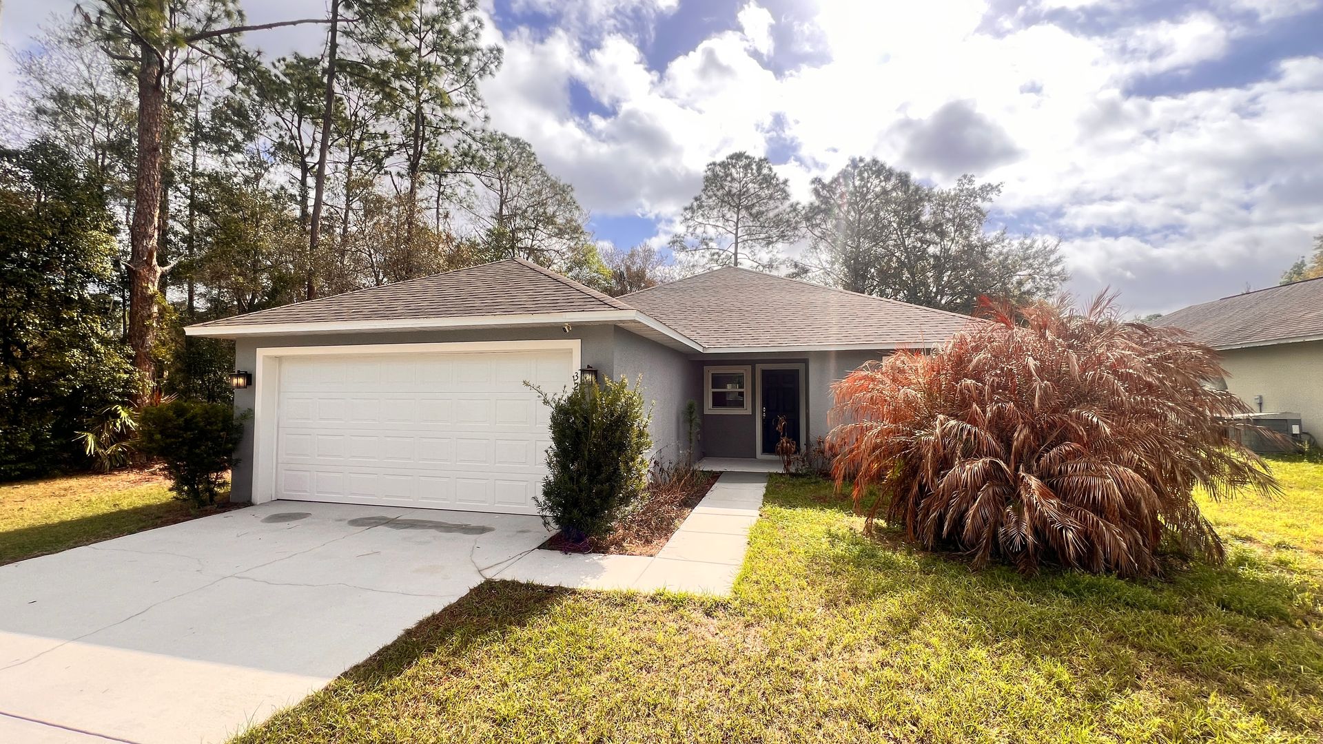 Deltona House: 3276 London Ave