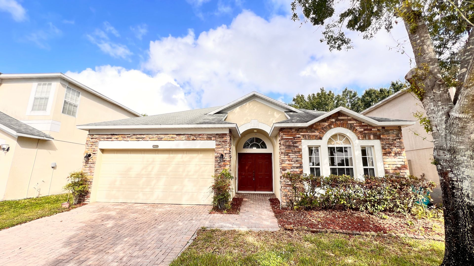 Orlando House: 9906 Shadow Creek Dr