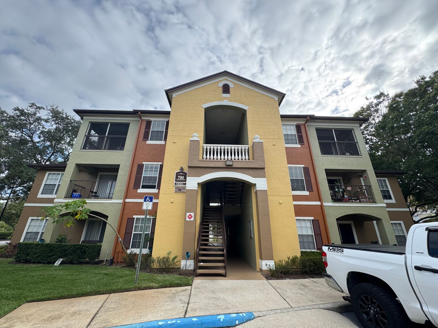 Orlando House: 700 Crest Pine Dr Apt #133