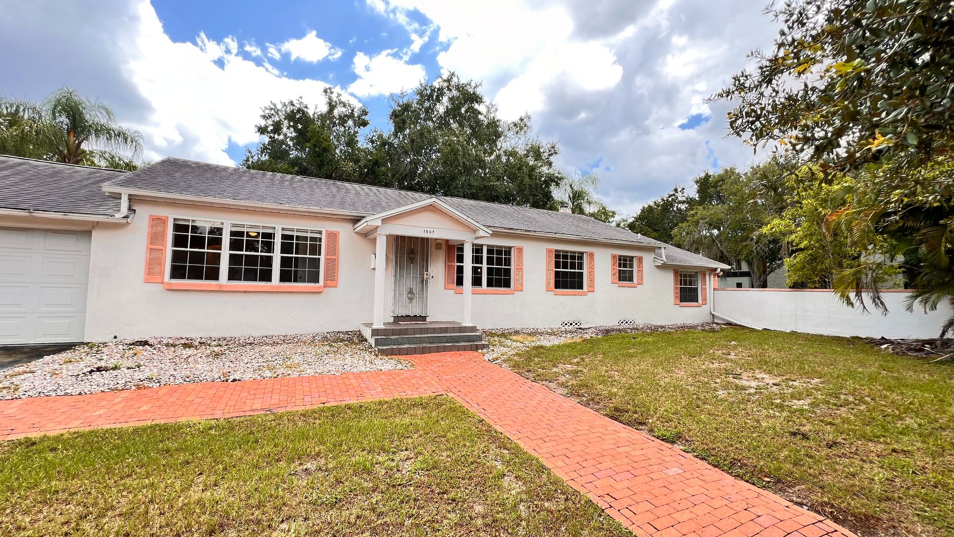 Winter Park House: 1807 N Park Ave