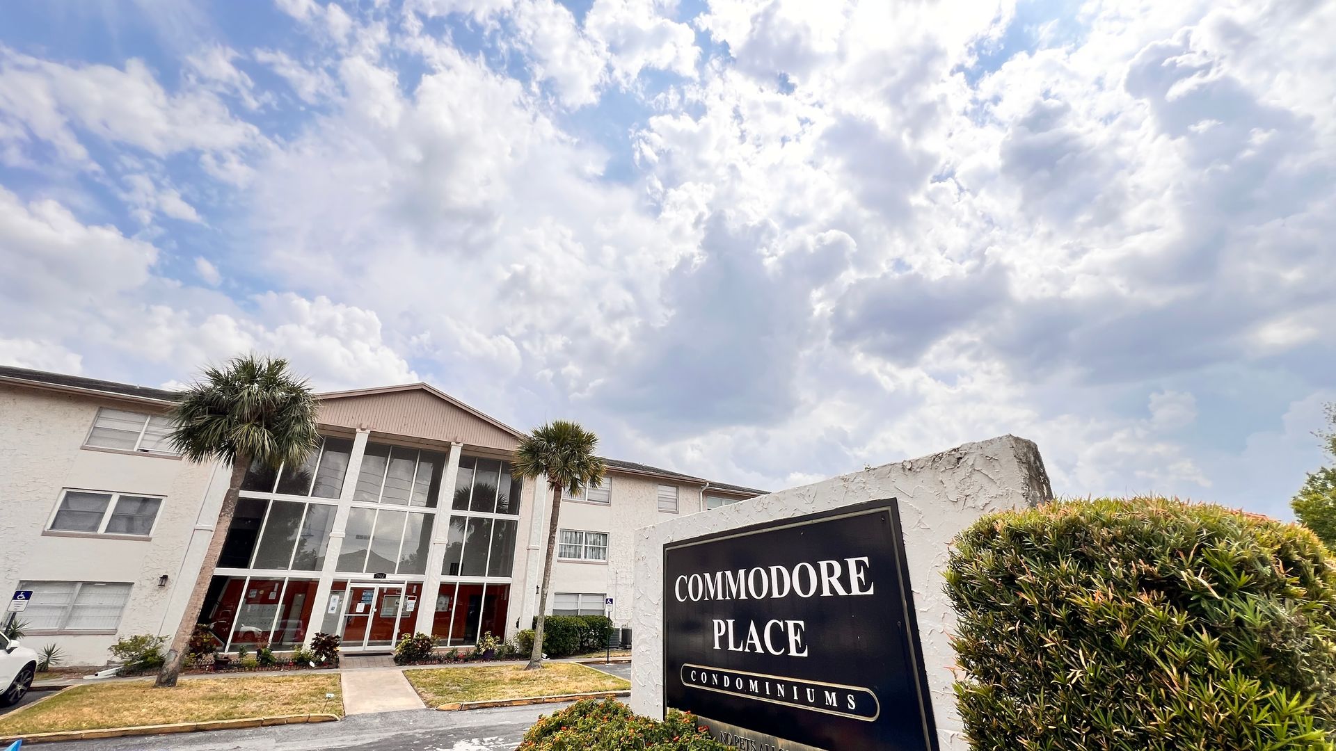 Orlando House: 1902 Honour Rd Unit 24